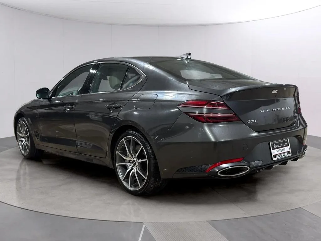 Used 2024 Makalu Gray Genesis 2.5T image 6