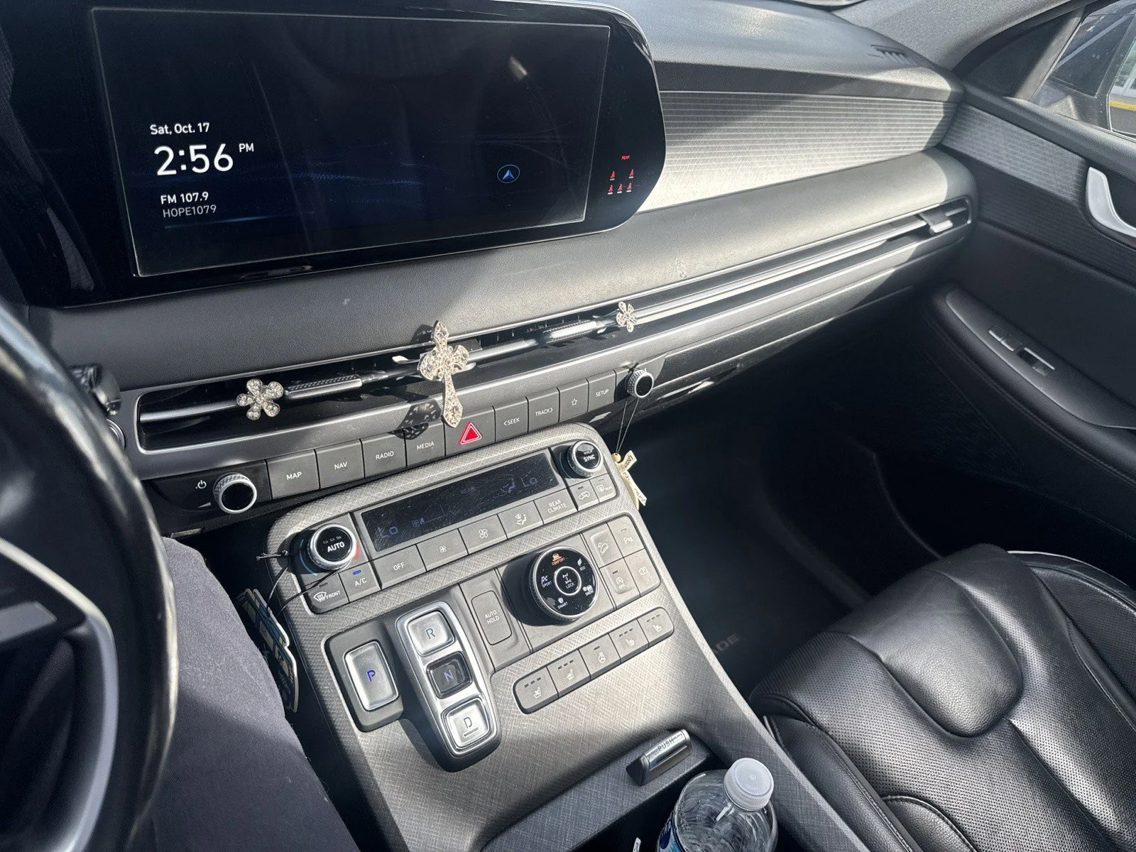 Used 2023 Blue Hyundai Limited image 2