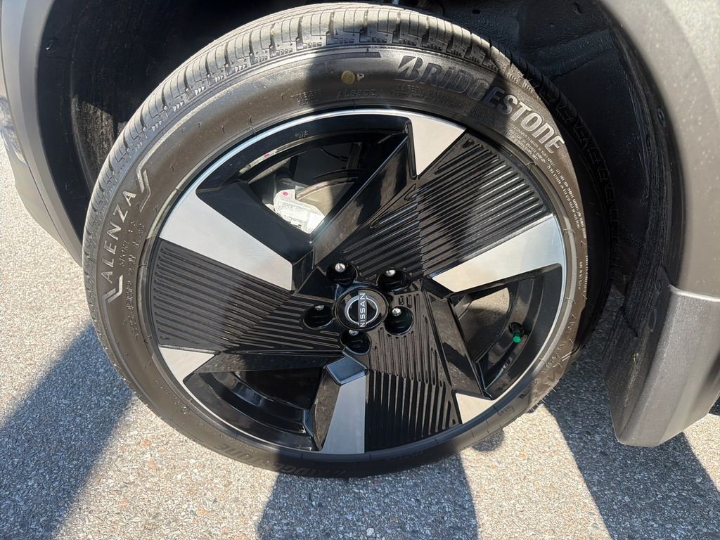 New 2026 Nissan Kicks SR 4D Sport Utility