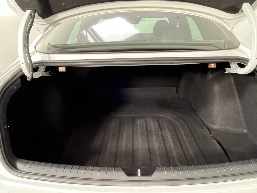 Used 2021 Gray Hyundai SEL Plus image 17