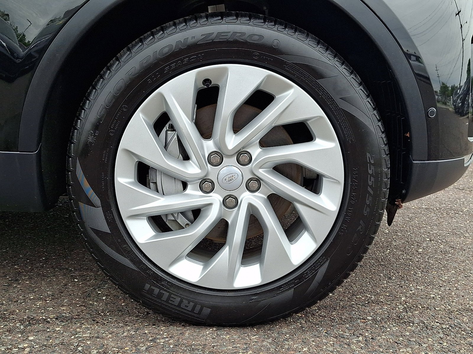 Used 2025 Black Land Rover S image 7