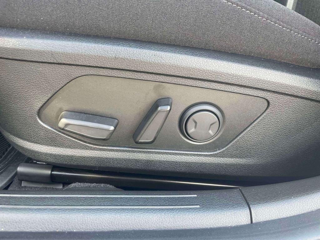 Certified Used 2023 Silver Hyundai SEL image 18