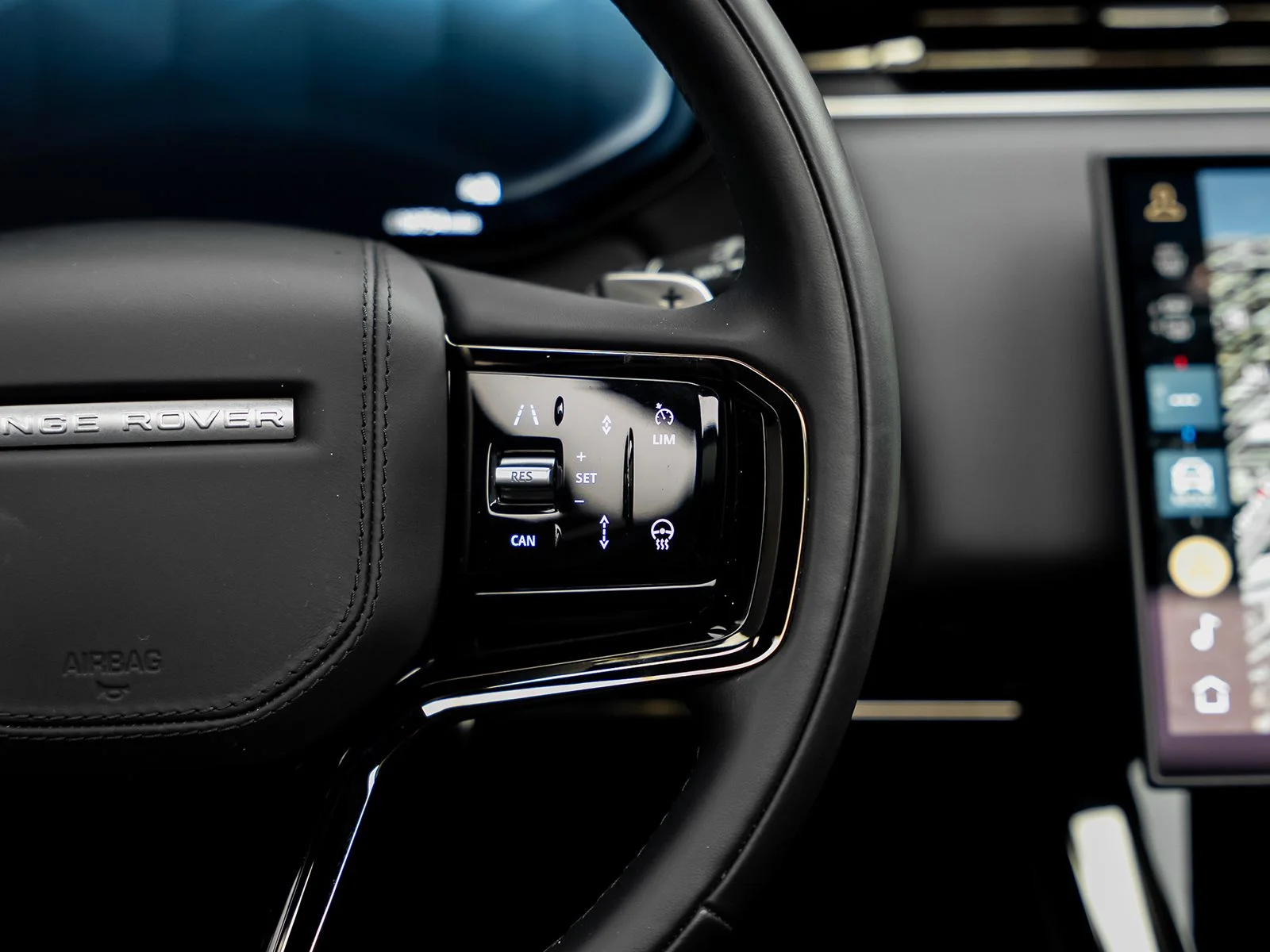Used 2025 Blue Land Rover Autobiography image 44