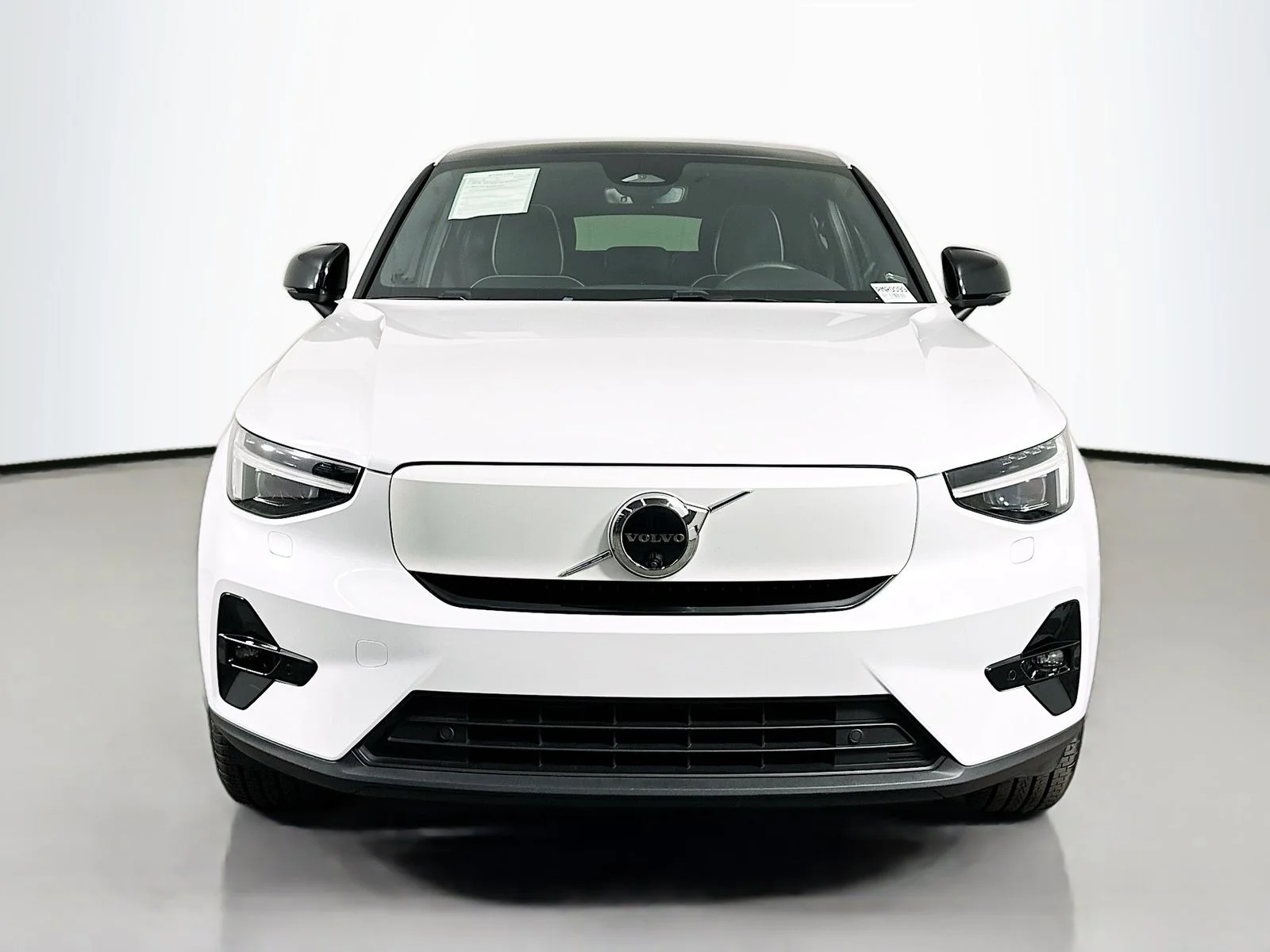 Used 2023 Crystal White Volvo Ultimate image 2