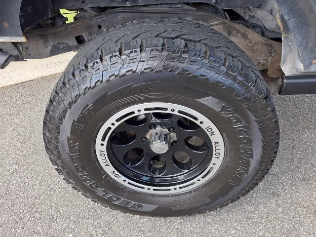 Used 2015 Silver Jeep Unlimited Rubicon image 15