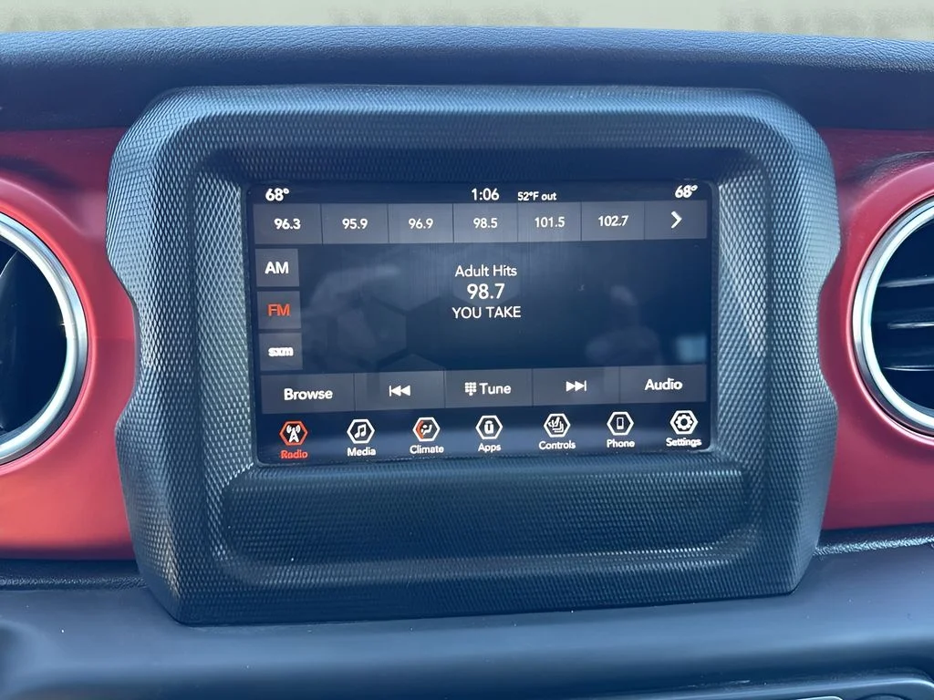 Used 2018 Black Jeep Rubicon image 15