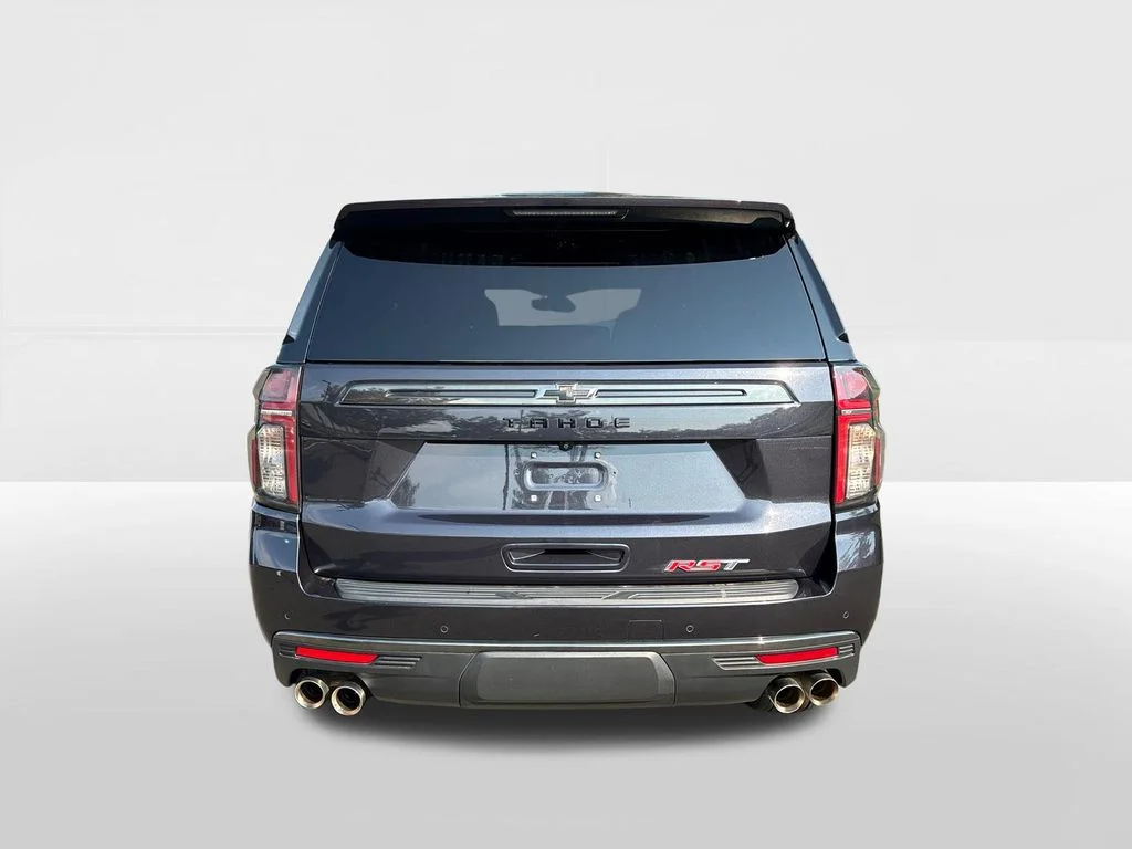 Used 2022  Chevrolet RST image 3
