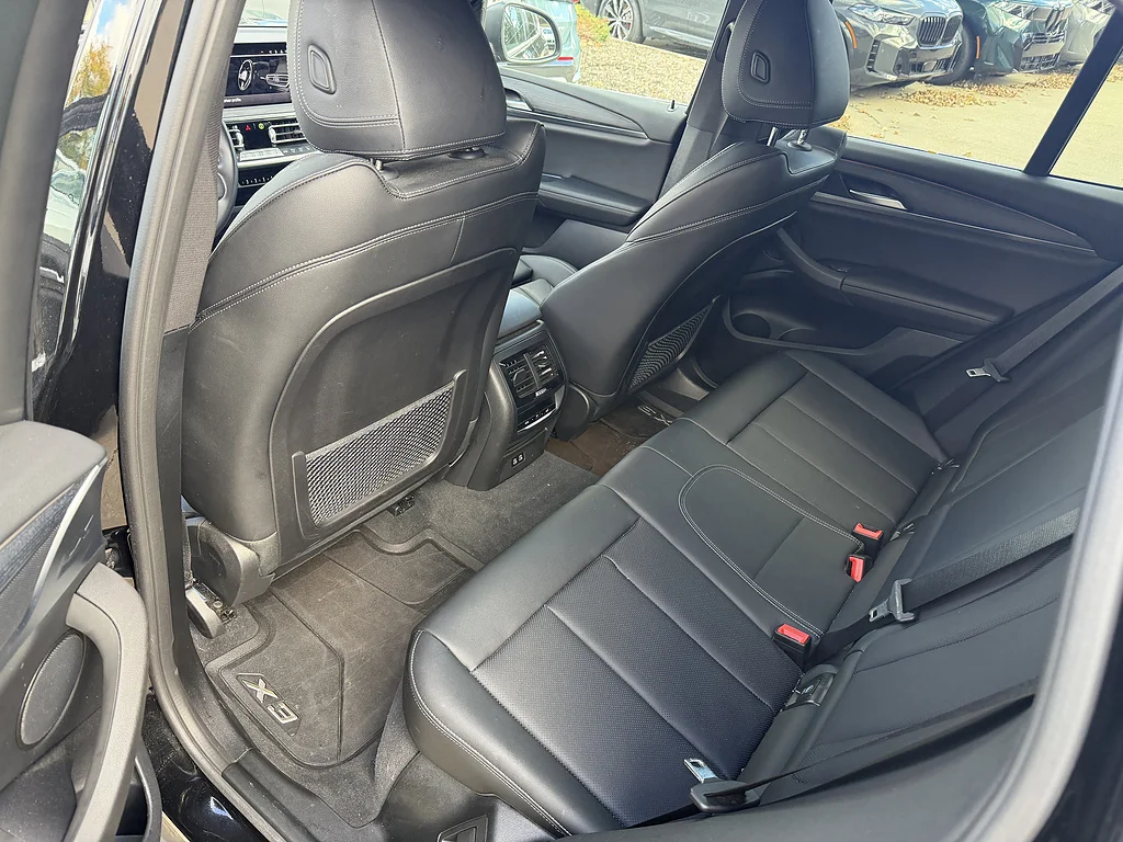 Certified Used 2024 BLACK BMW xDrive30i image 6