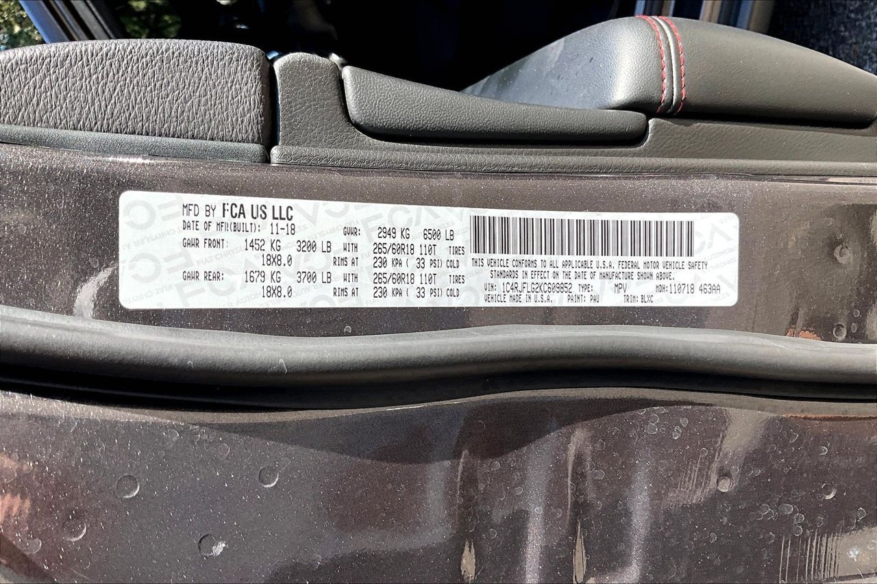 Used 2019 Gray Jeep Trailhawk image 16
