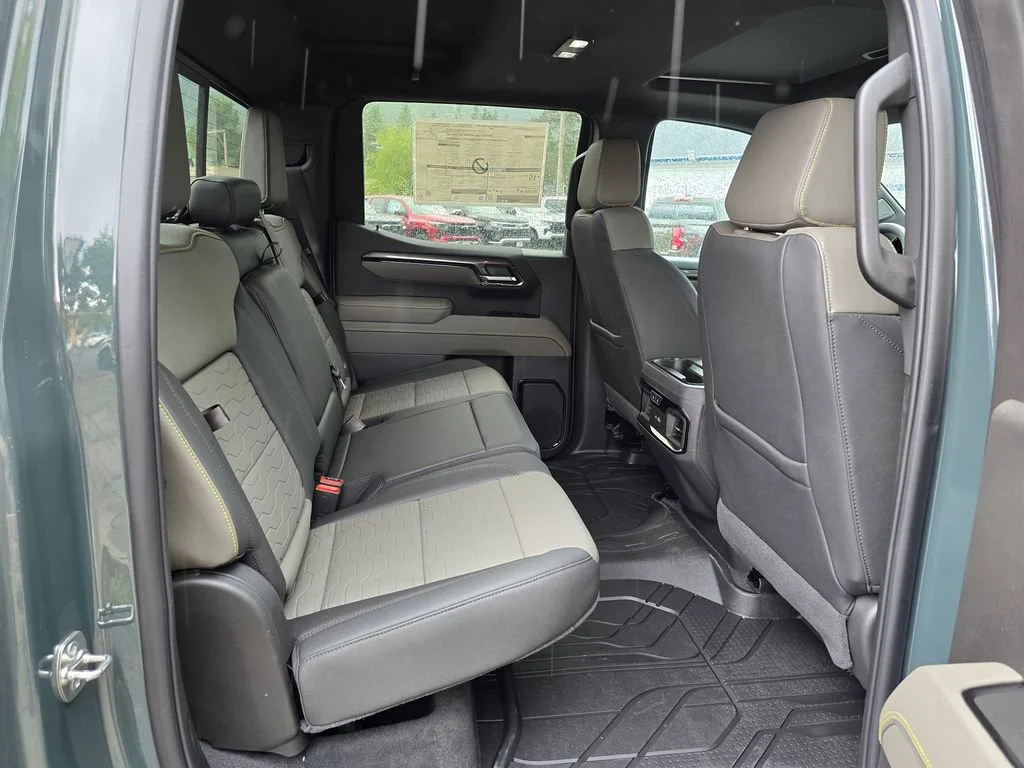 2026 Chevrolet Silverado 1500 ZR2 - Photo 12