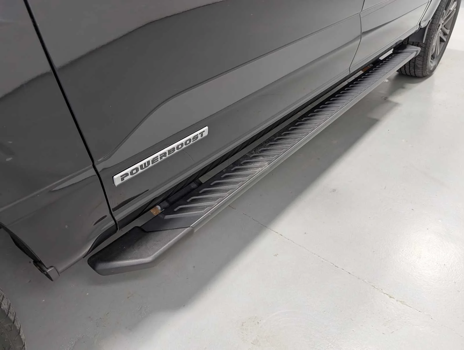 Used 2022 Agate Black Ford XLT image 12