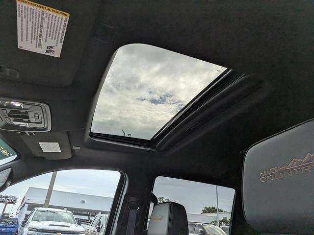2025 Chevrolet Silverado 1500 High Country - Photo 19