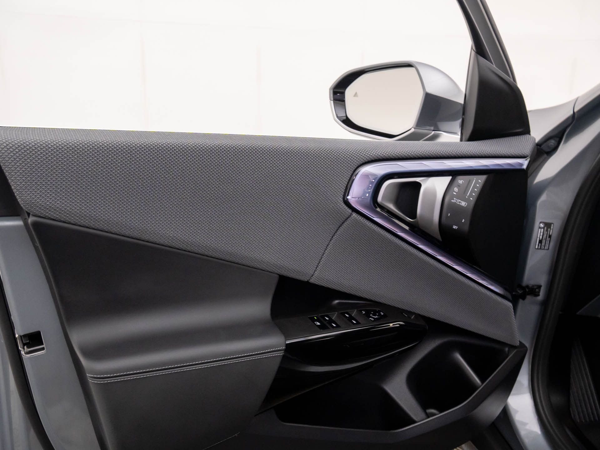 2026 BMW X3 30 - Photo 12