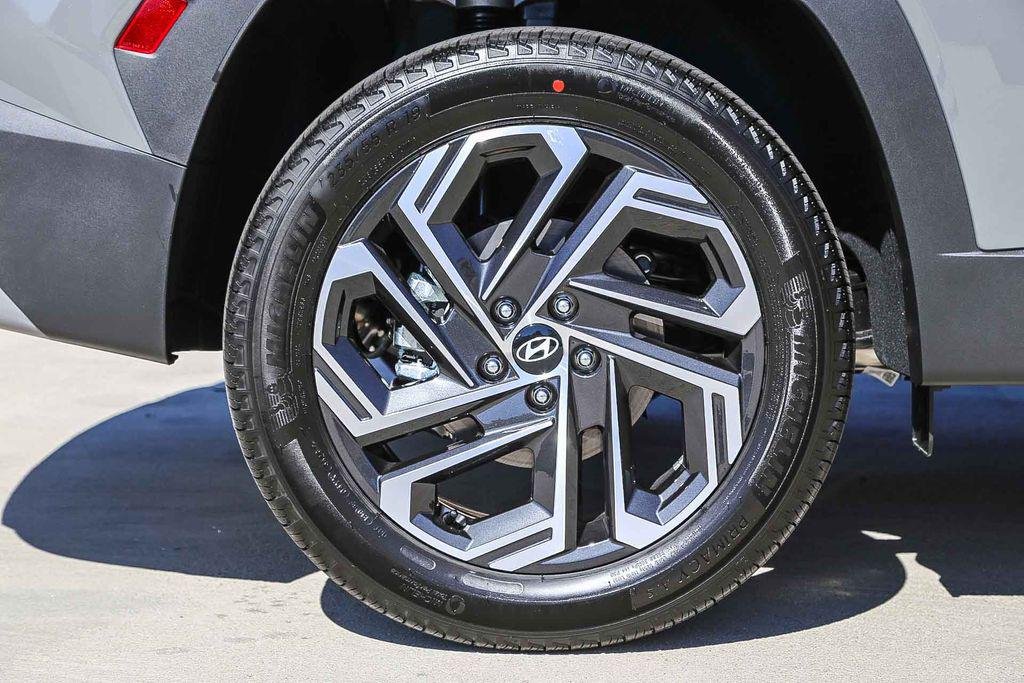 2026 Hyundai Tucson Limited - Photo 11