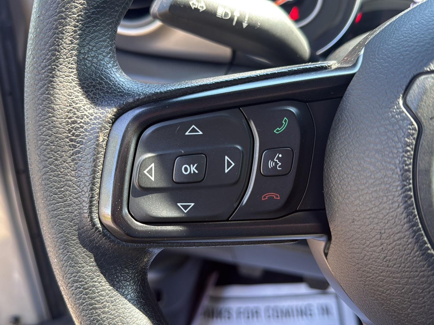 Used 2019 Billet Silver Metallic Clearcoat Jeep Sport image 6