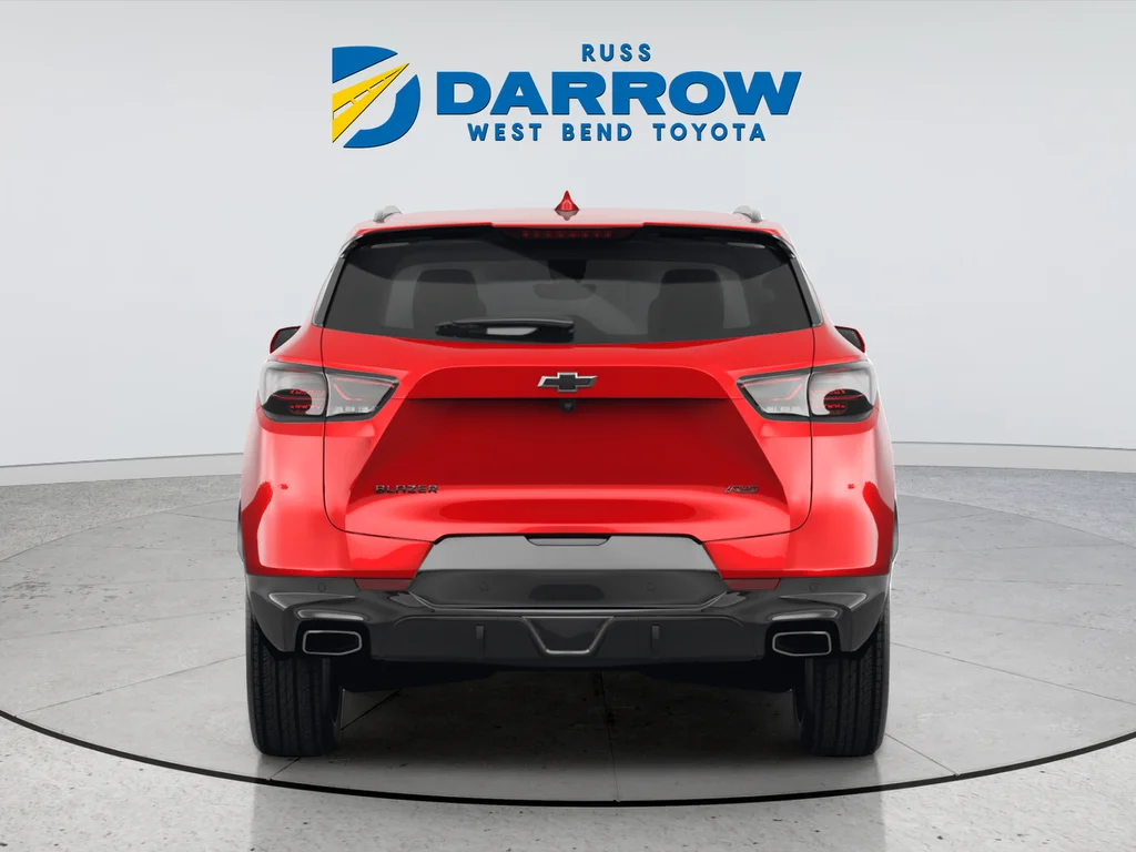 Used 2023 Red Chevrolet LT image 3