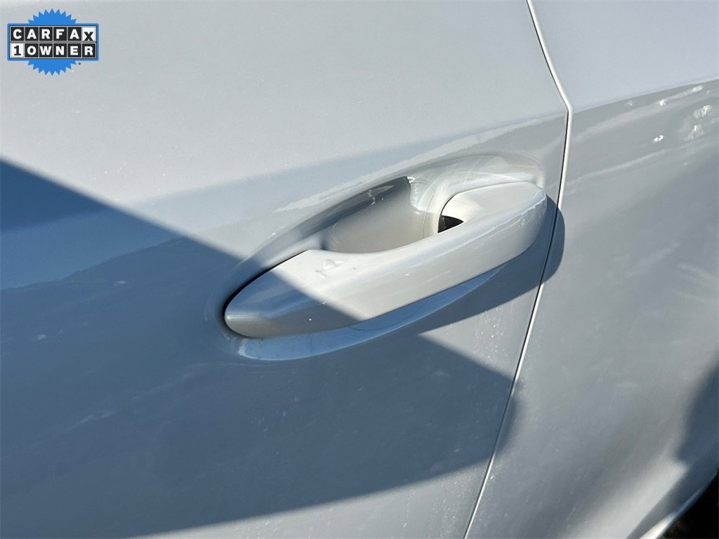 2025 LEXUS ES - Image 12