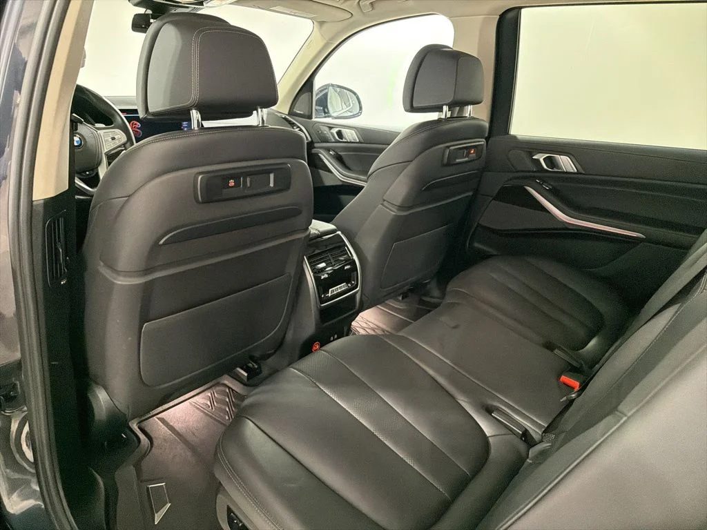 Used 2020 Gray Metallic BMW xDrive40i image 20