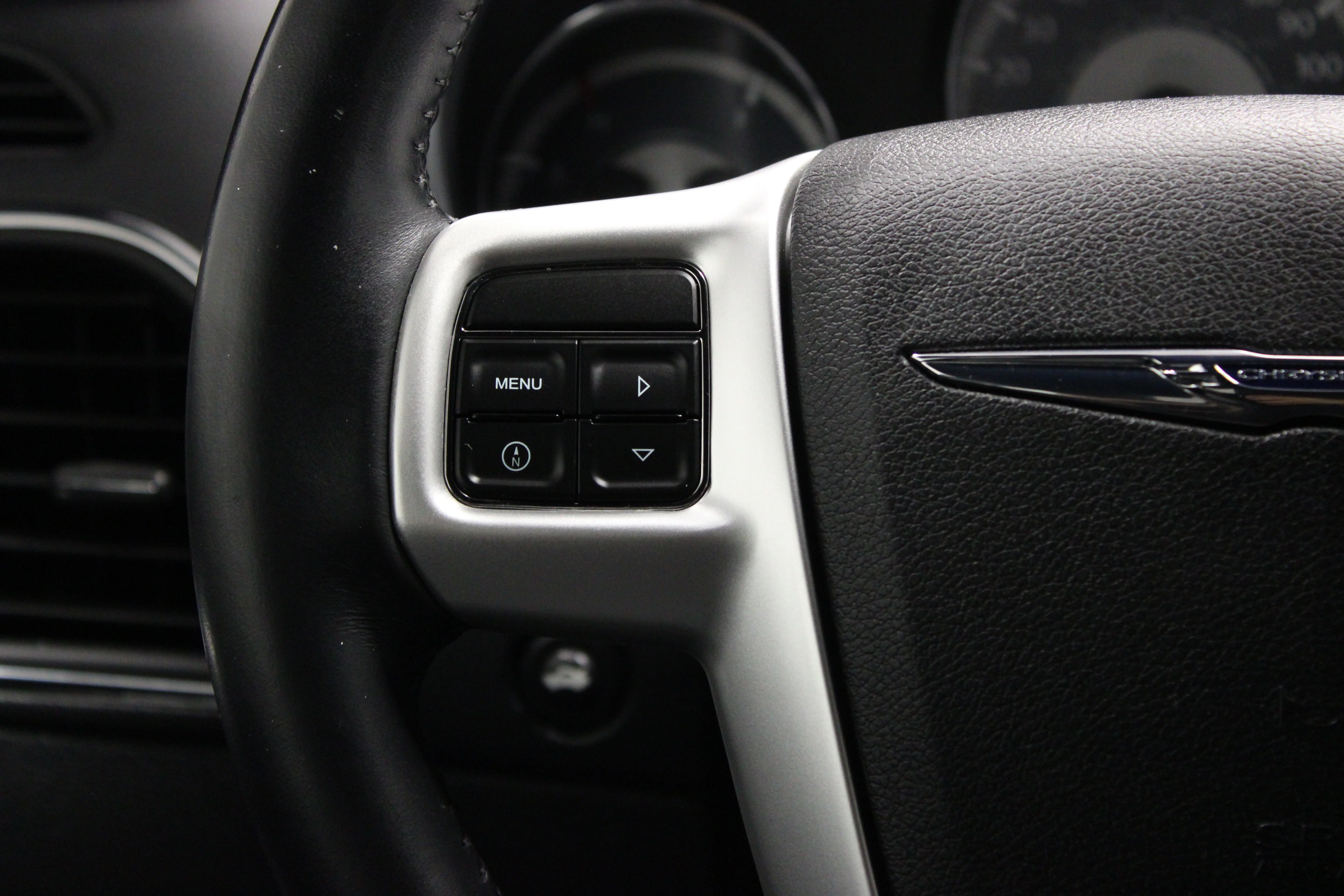 Used 2013 Deep Cherry Red Crystal Pearlcoat Chrysler Touring image 19