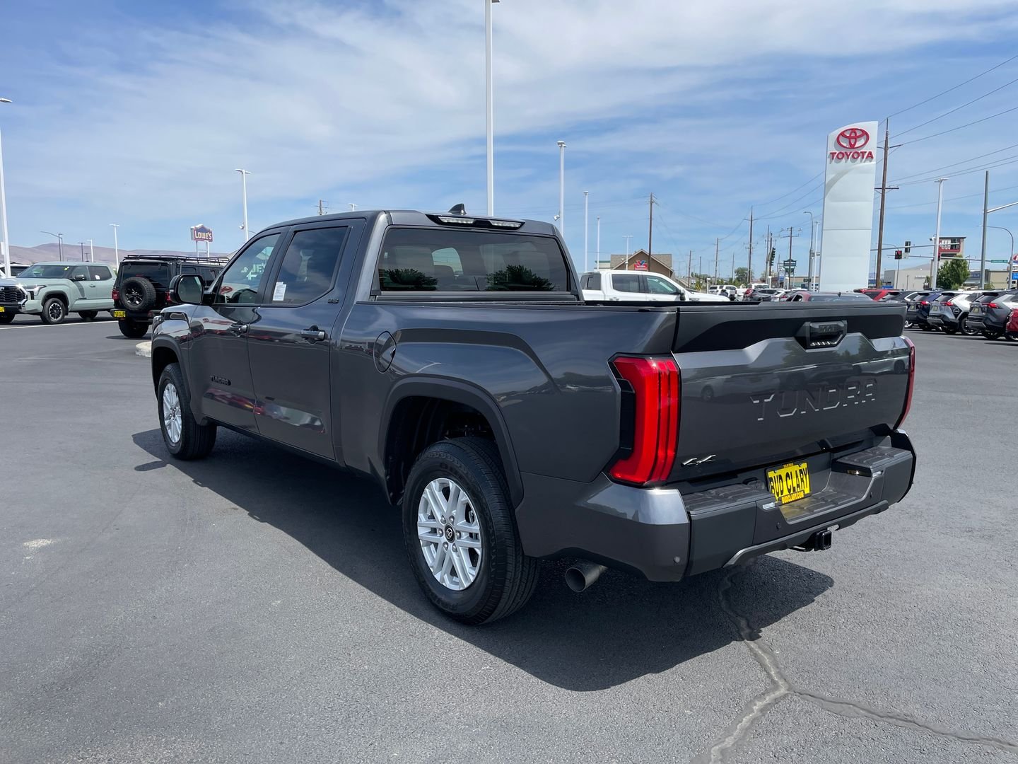 New 2026 Magnetic Gray Metallic Toyota SR5 image 5