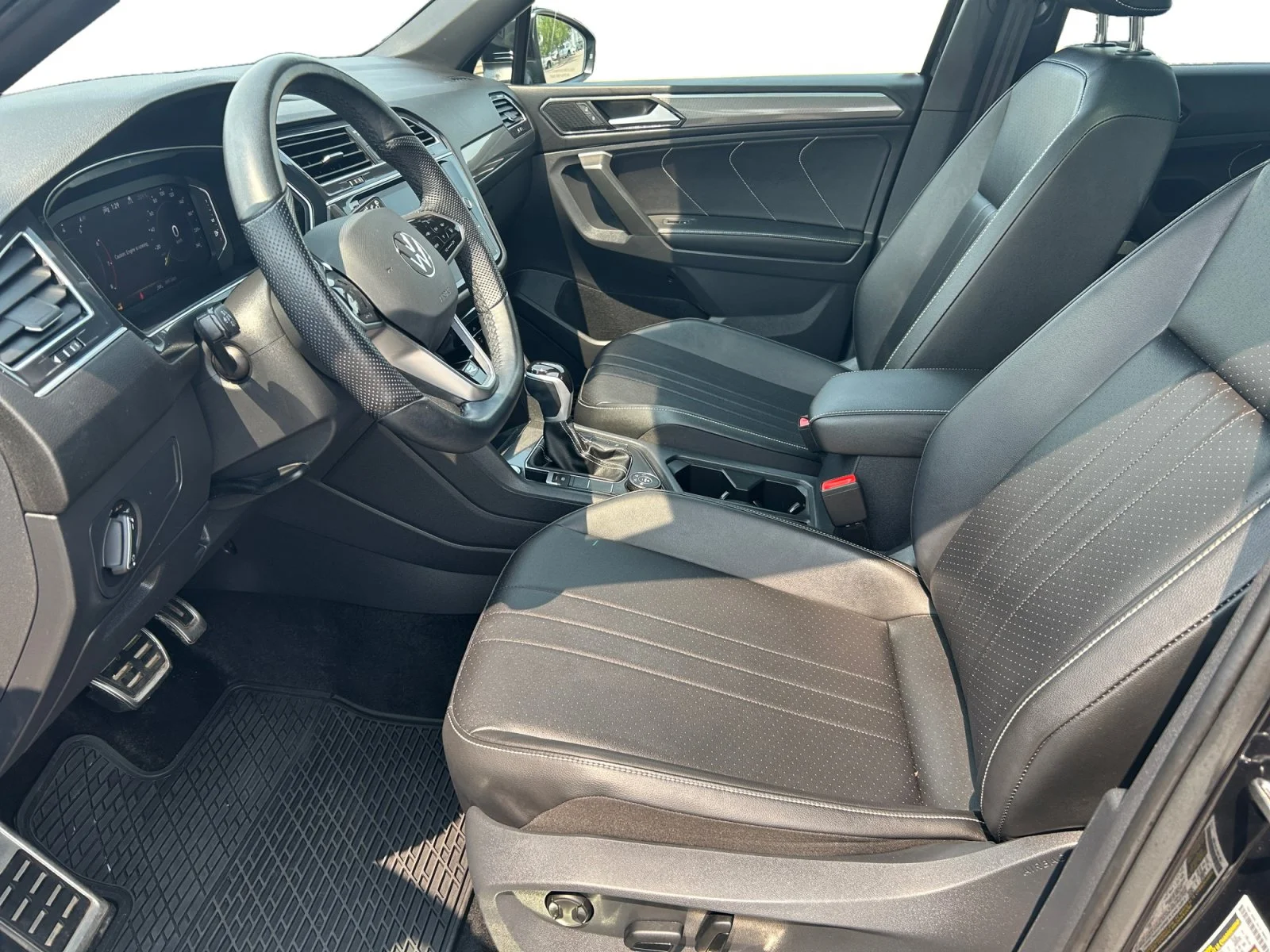 Used 2024 Black Volkswagen Comfortline R-Line Black Edition Leather Sunroof Navigation image 14