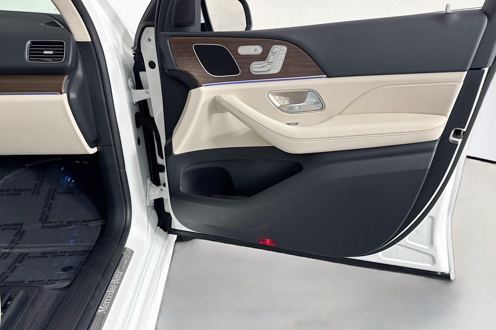 New 2026 Polar White Mercedes-Benz GLE 450 4MATIC® SUV image 23