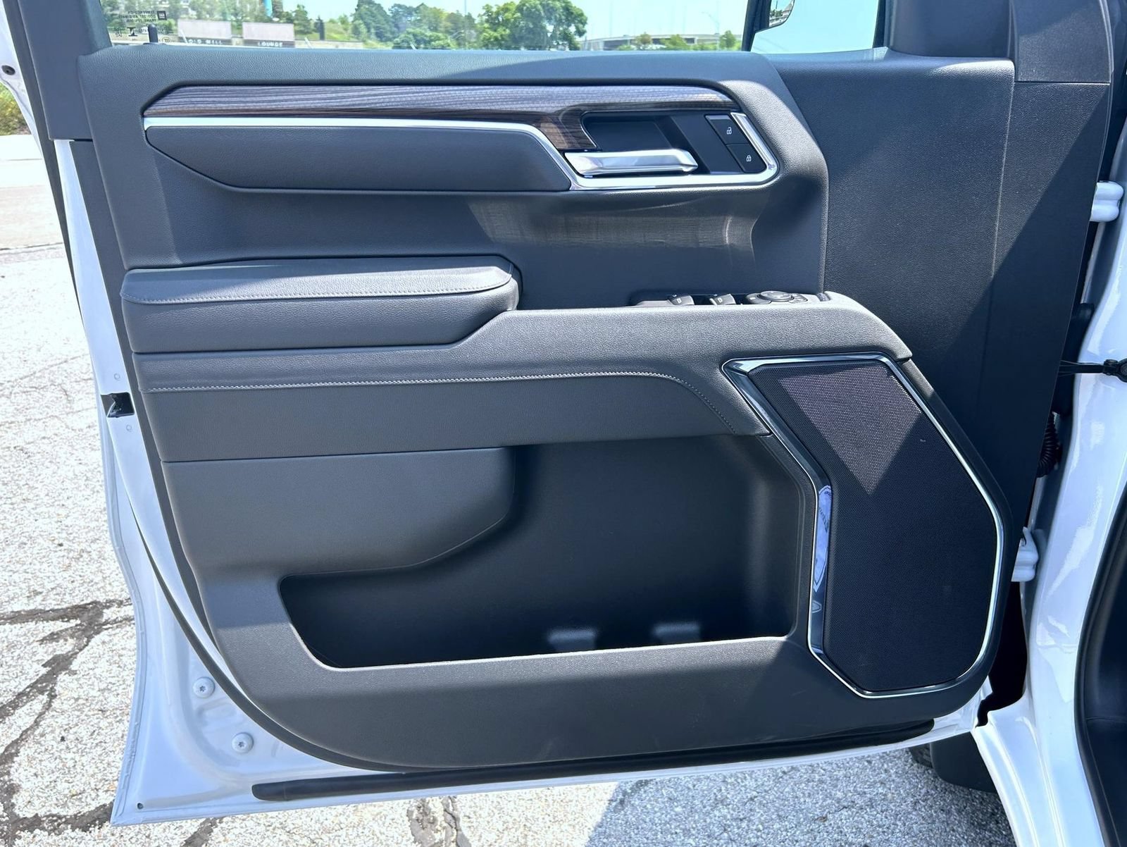 New 2026 Summit White Chevrolet LT image 11