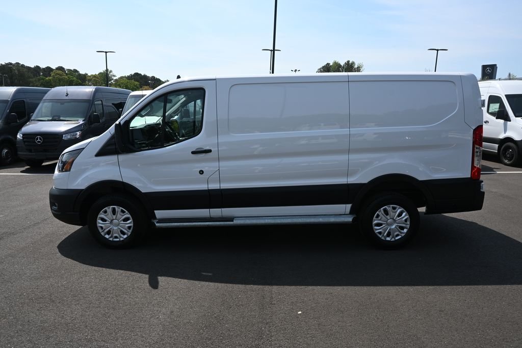 Used 2025 White Ford Base image 3
