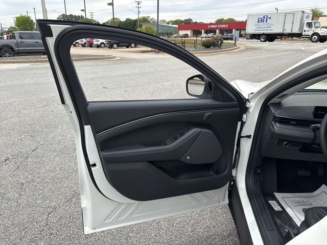 New 2026 Star White Metallic Tri-coat Ford Premium image 44