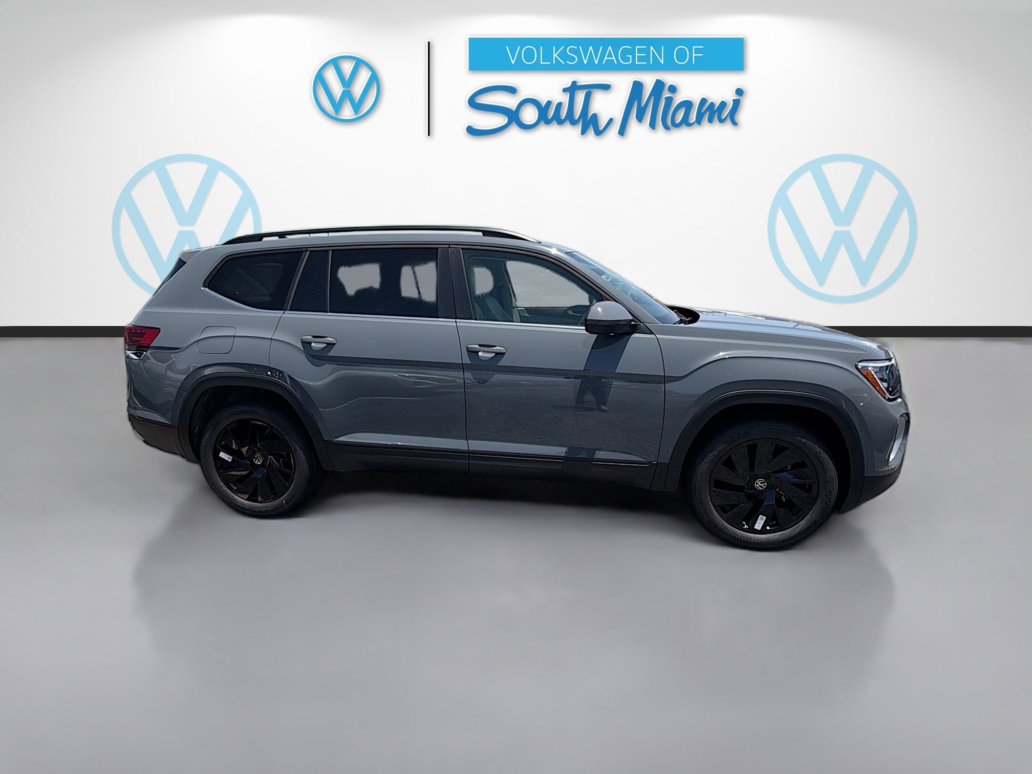 New 2026 Gray Volkswagen 2.0T SE w/Technology image 8
