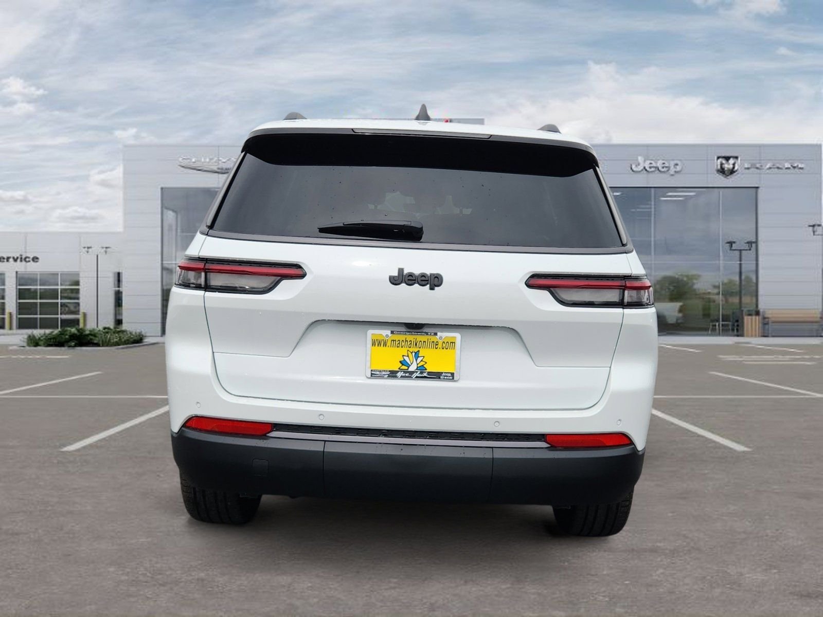 New 2026 Bright White Clear-Coat Exterior Paint Jeep Limited image 4