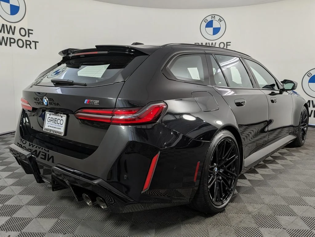 New 2027 Black BMW Base image 6
