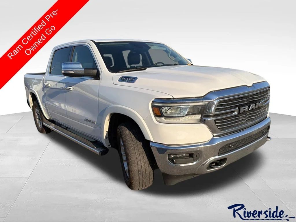 2022 RAM 1500 Laramie 4x4 Crew Cab 5'7's photo