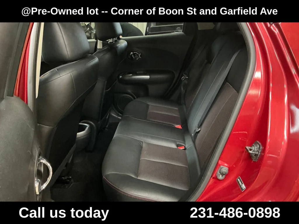 Used 2012 Red Nissan SL image 21