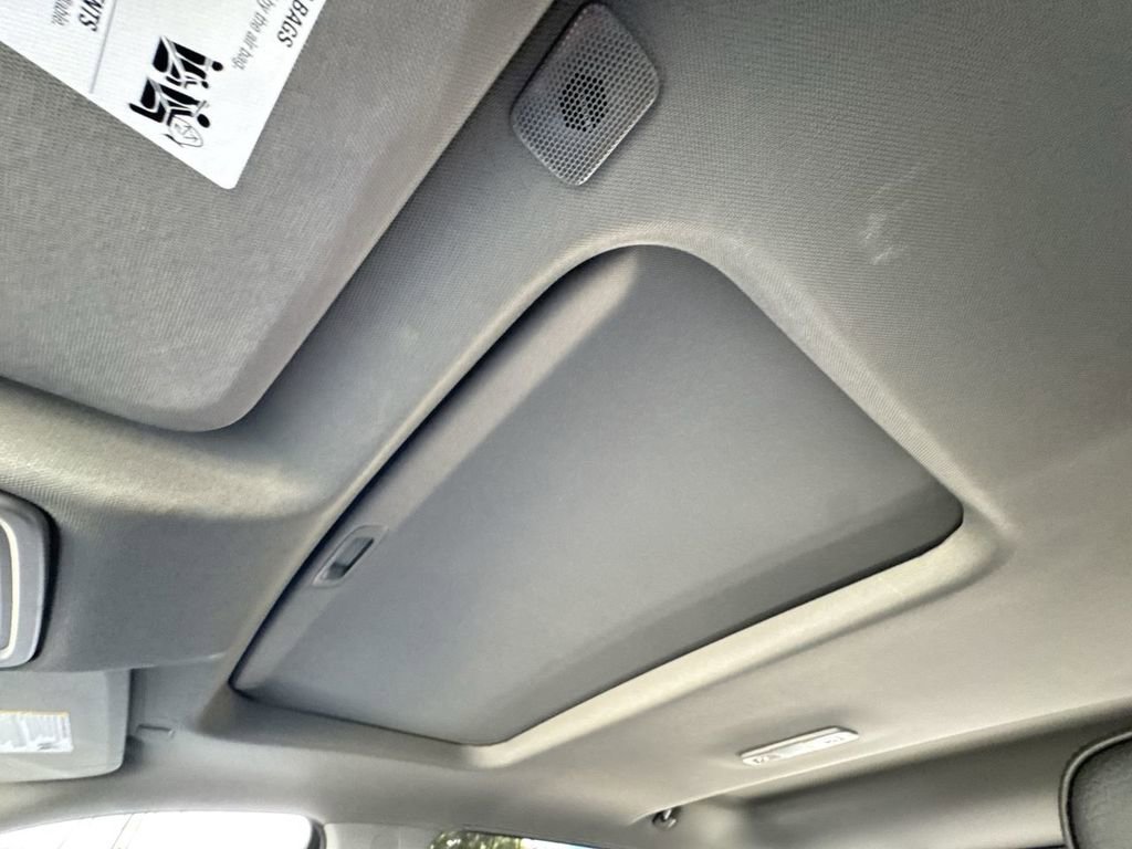 Used 2025 Sterling Metallic GMC Denali image 23