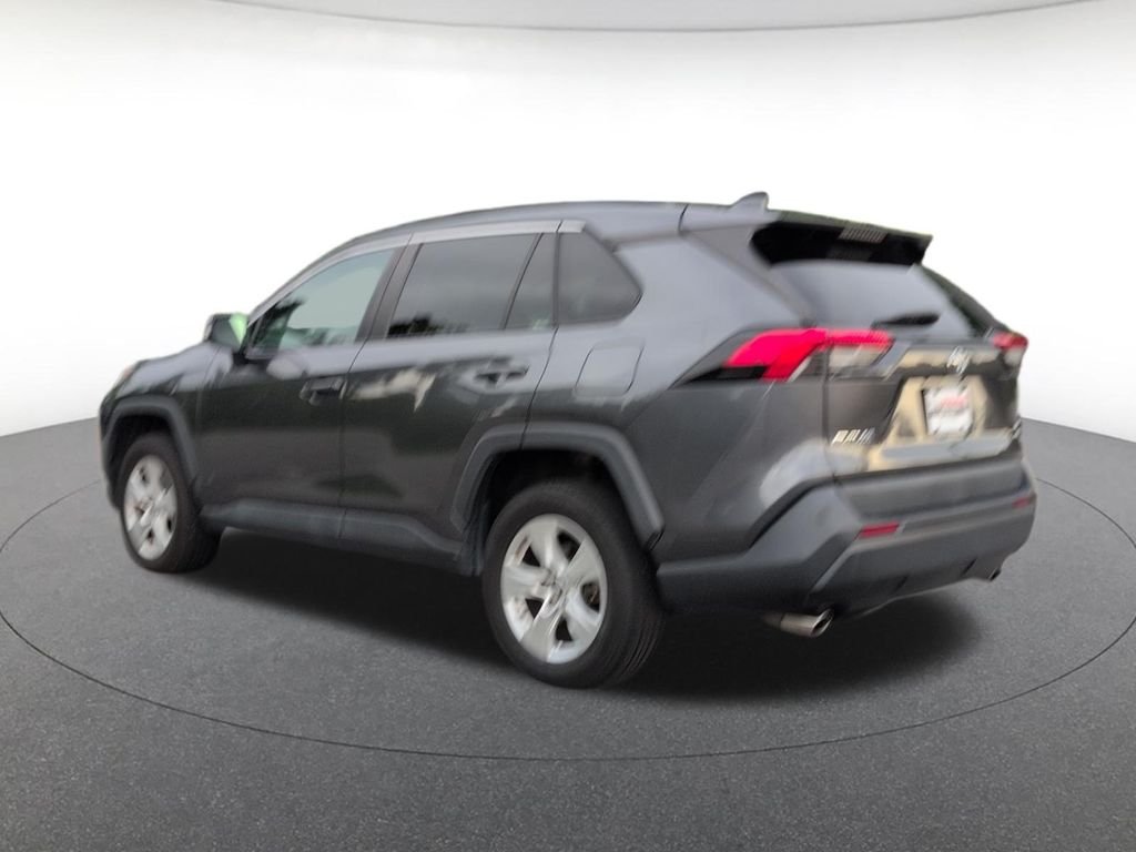 Used 2020 Gray Toyota XLE image 3
