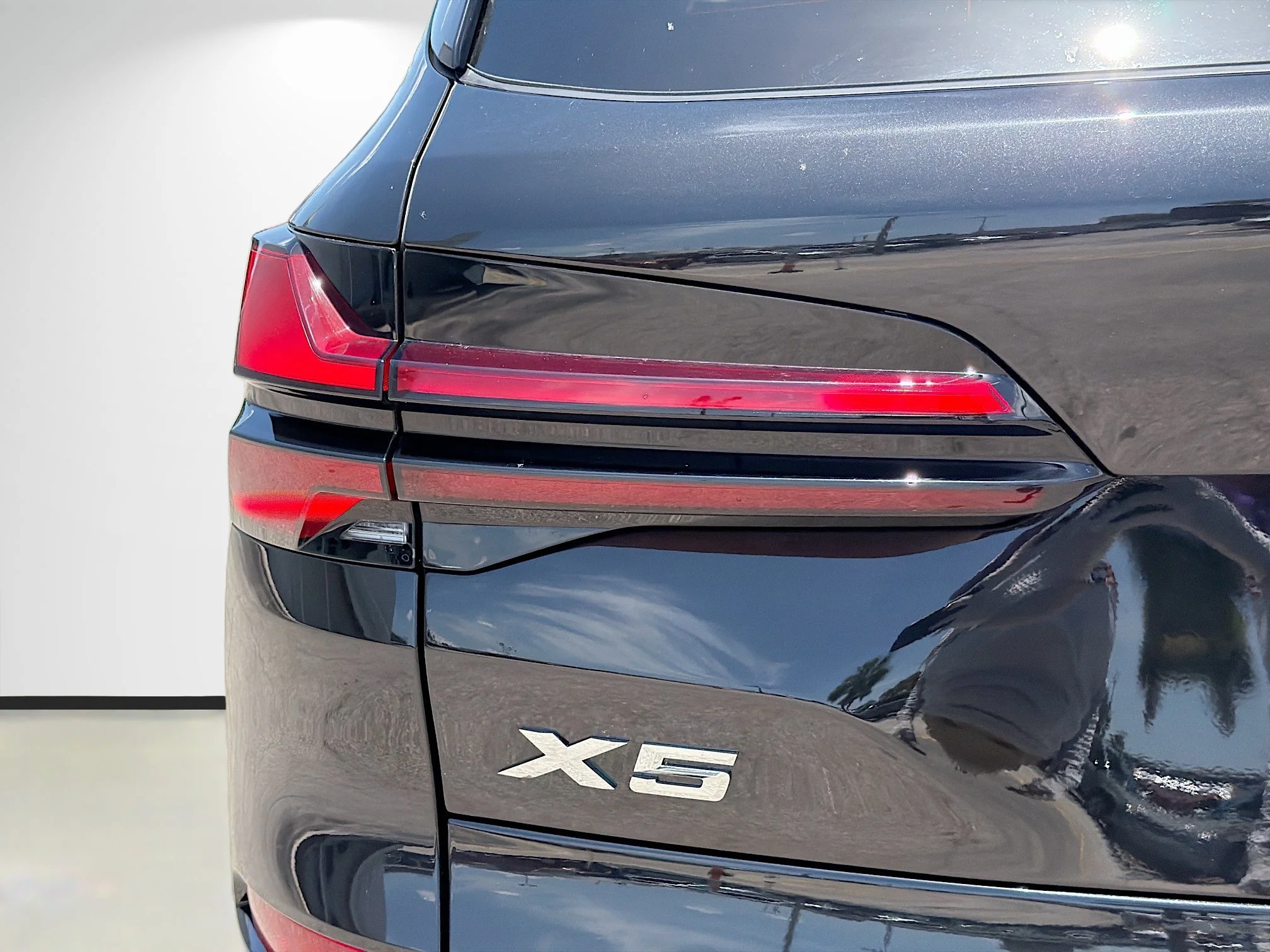 New 2026 Black Sapphire Metallic BMW xDrive40i image 10