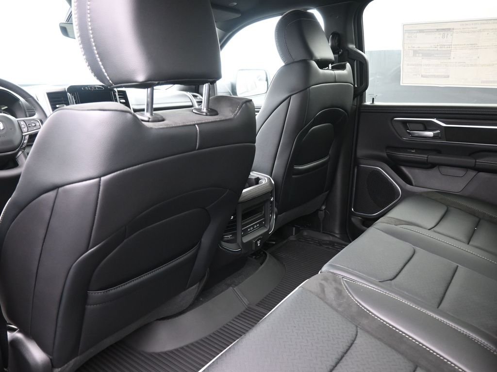 New 2026 Granite Crystal Metallic Clear-Coat Exterior Paint RAM Laramie image 14