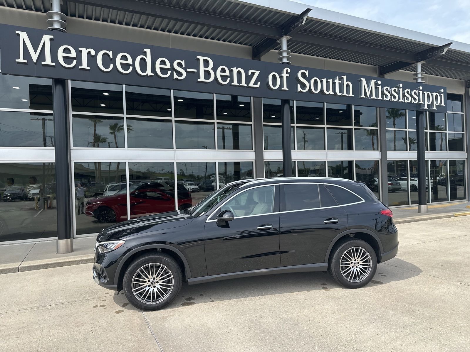 2024 Mercedes-Benz GLC GLC 300 4MATIC's photo