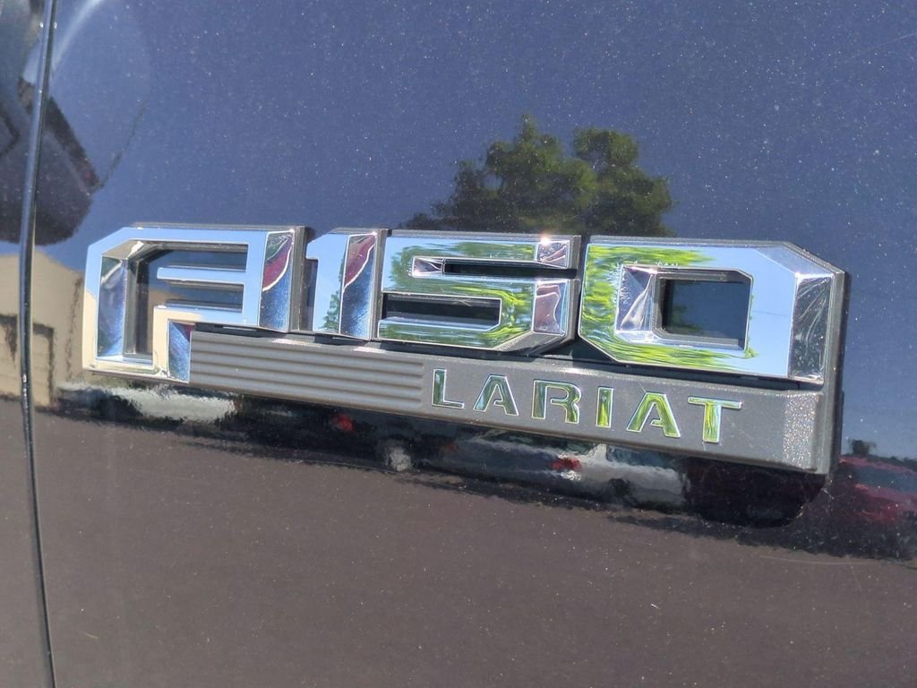 Used 2020 Black Ford Lariat image 26