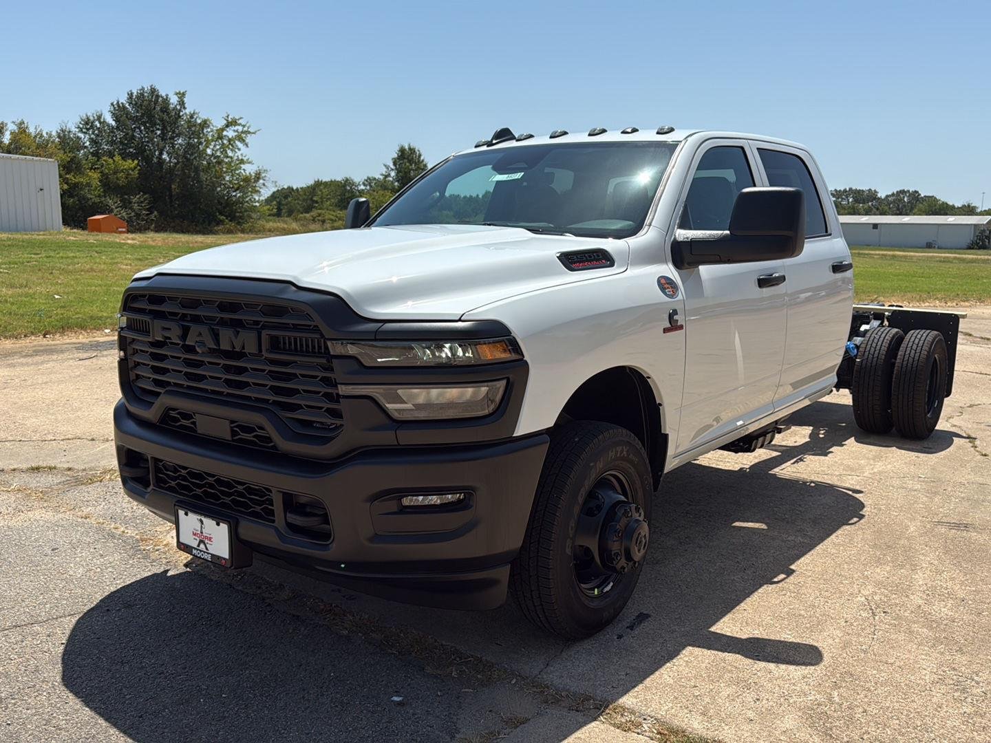 New 2027 Bright White Clearcoat RAM Tradesman image 3