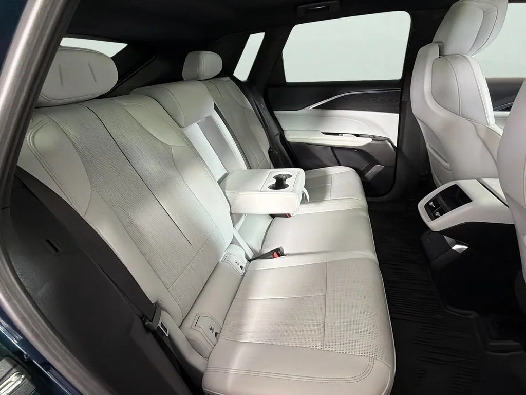 2024 Cadillac LYRIQ Sport 1 - Photo 32