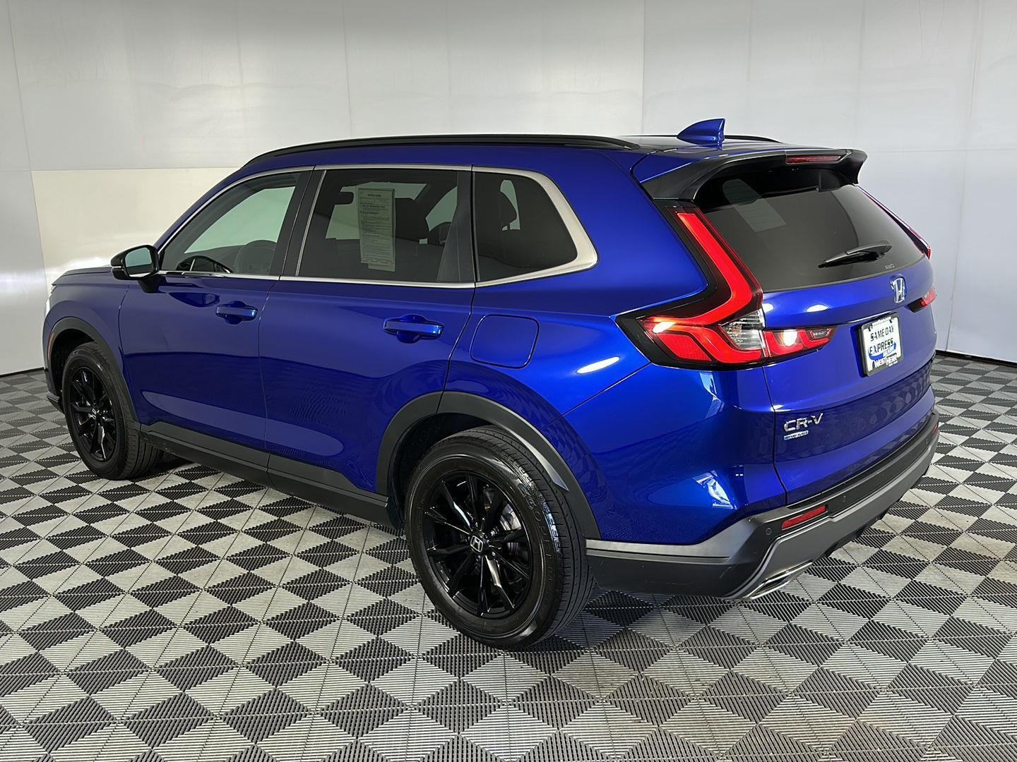 Used 2025 Still Night Pearl Honda Sport-L image 22