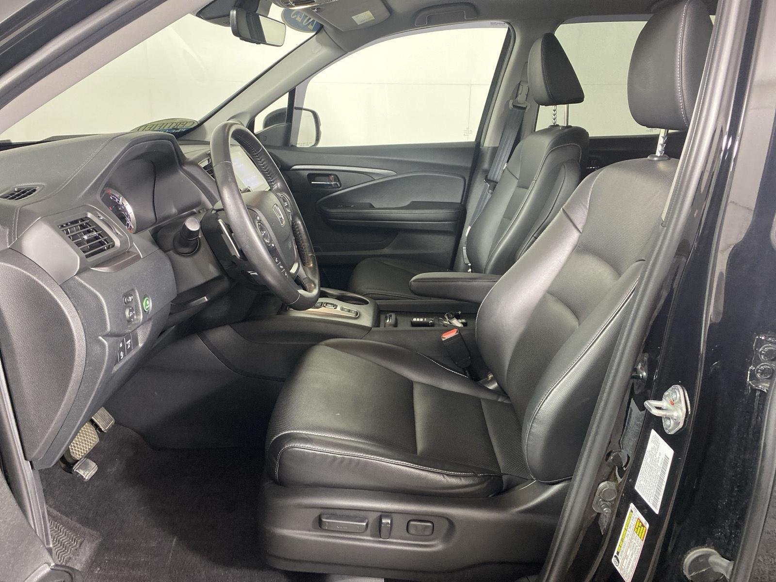 Certified Used 2023 Crystal Black Pearl Honda RTL image 11