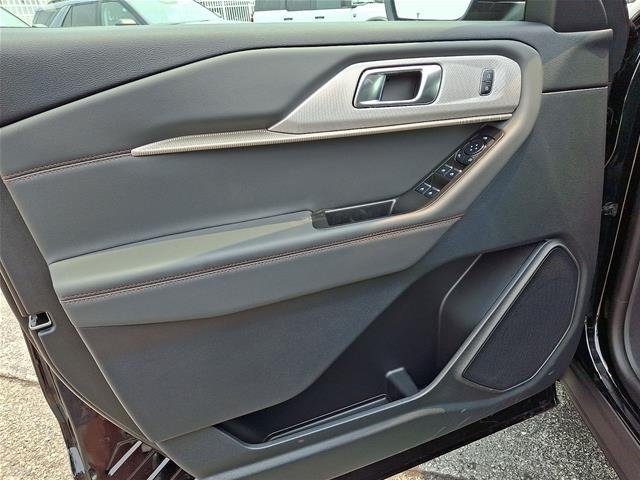 New 2026 Agate Black Metallic Ford Active image 30