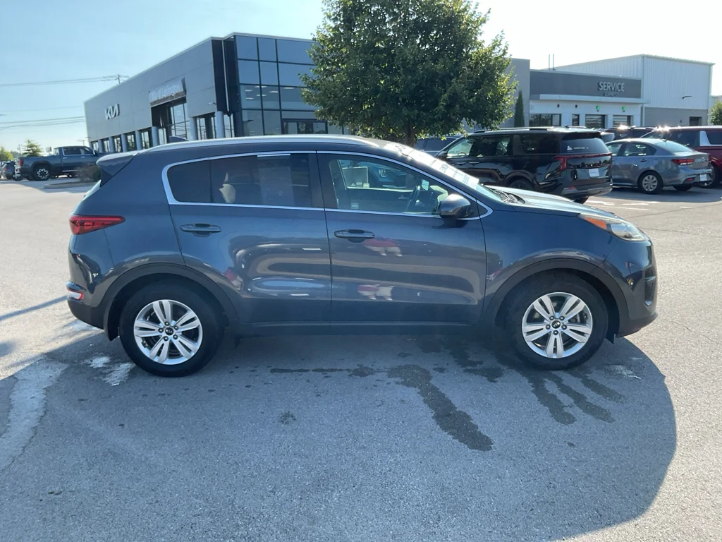 Used 2019 Pacific Blue Kia LX image 10