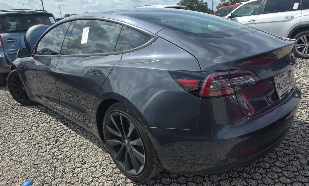 Used 2018 Silver Tesla Long Range image 4