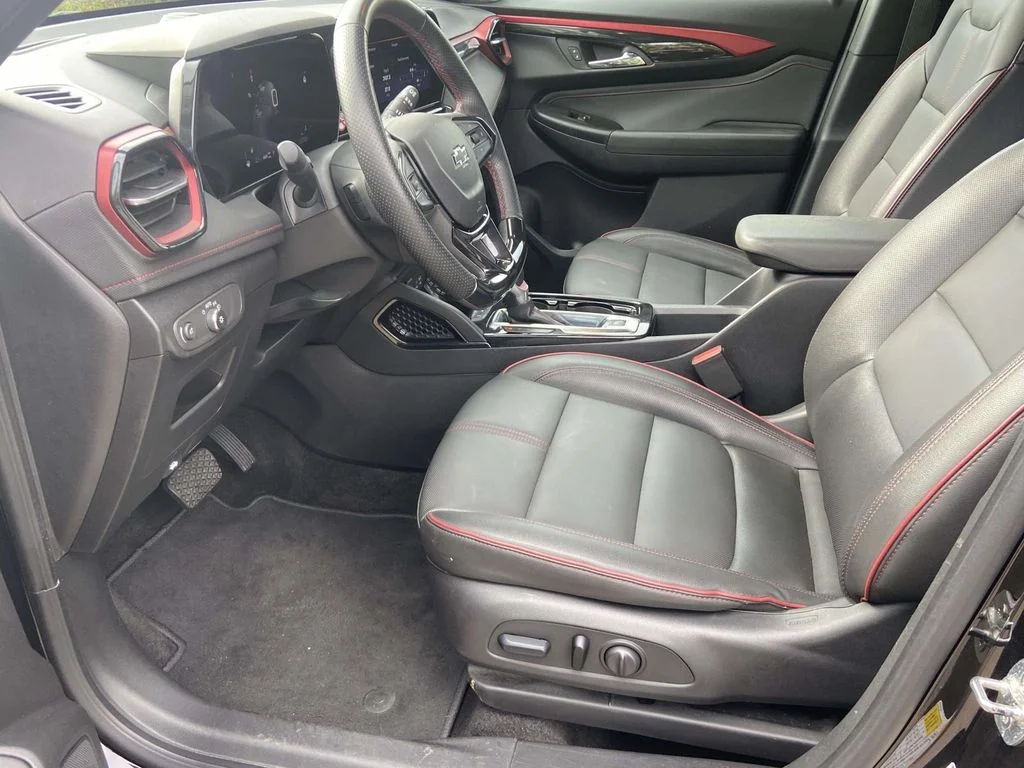 Used 2024 Mosaic Black Metallic Chevrolet RS image 12