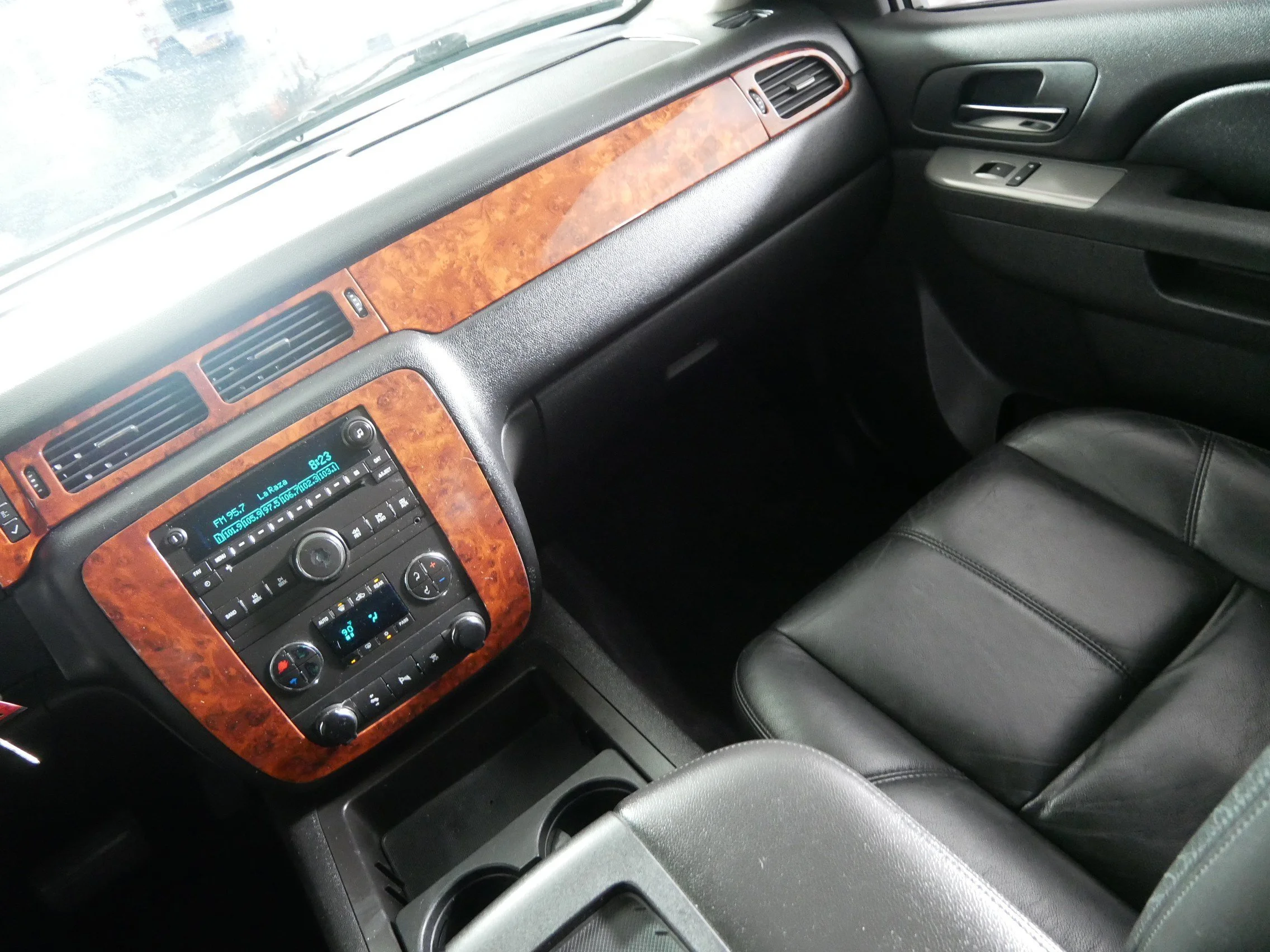 Used 2011 Mocha Steel Metallic Chevrolet LT image 11