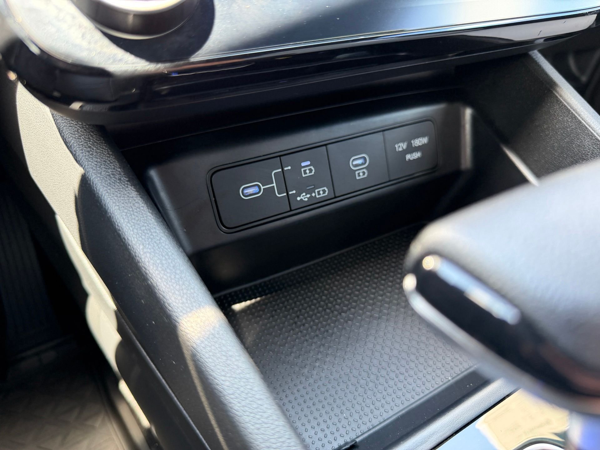 Certified Used 2025 White Hyundai SEL image 24